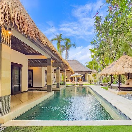 Villa Bugis Drupadi Seminyak Екстер'єр фото