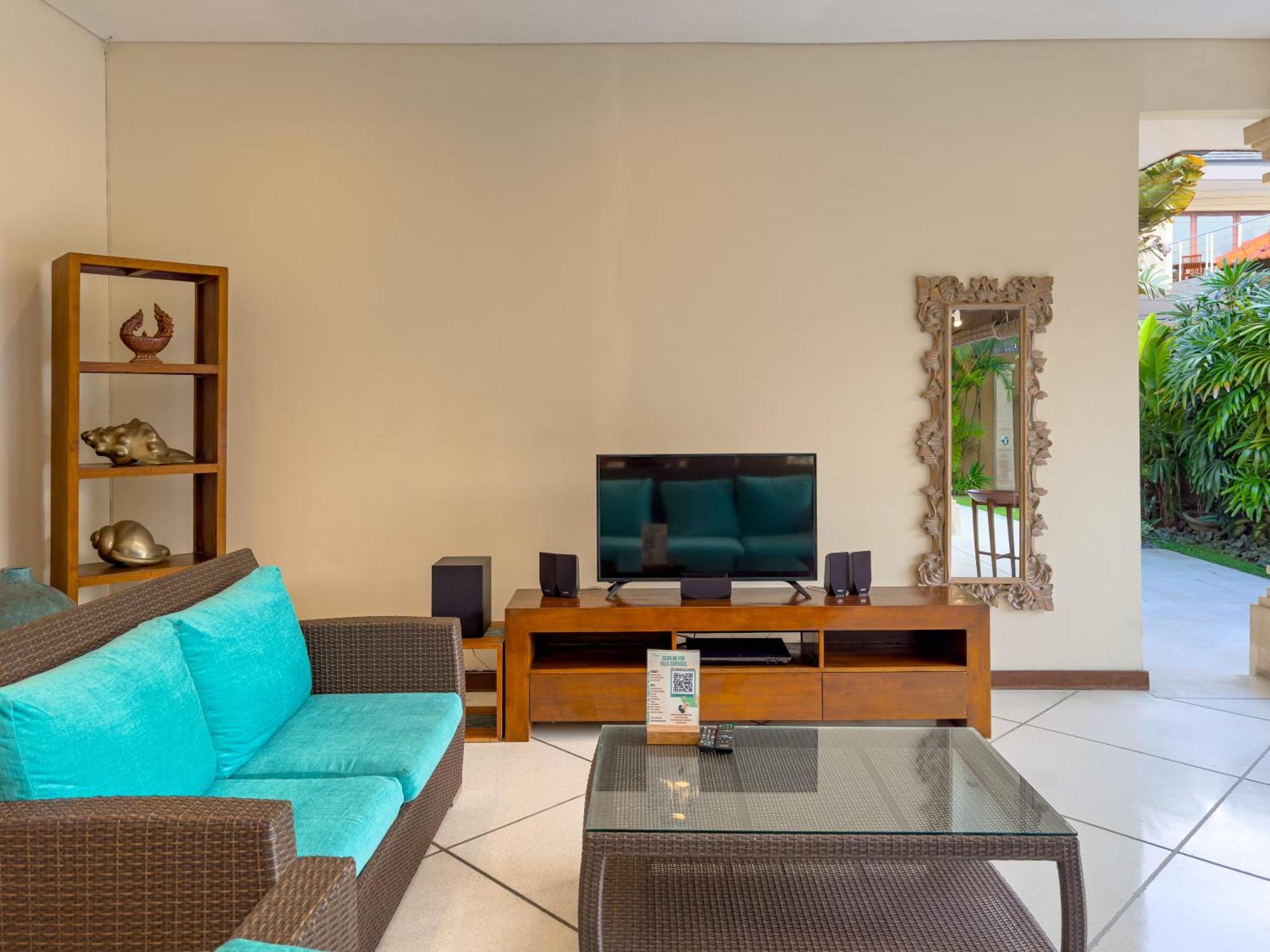 Villa Bugis Drupadi Seminyak Номер фото