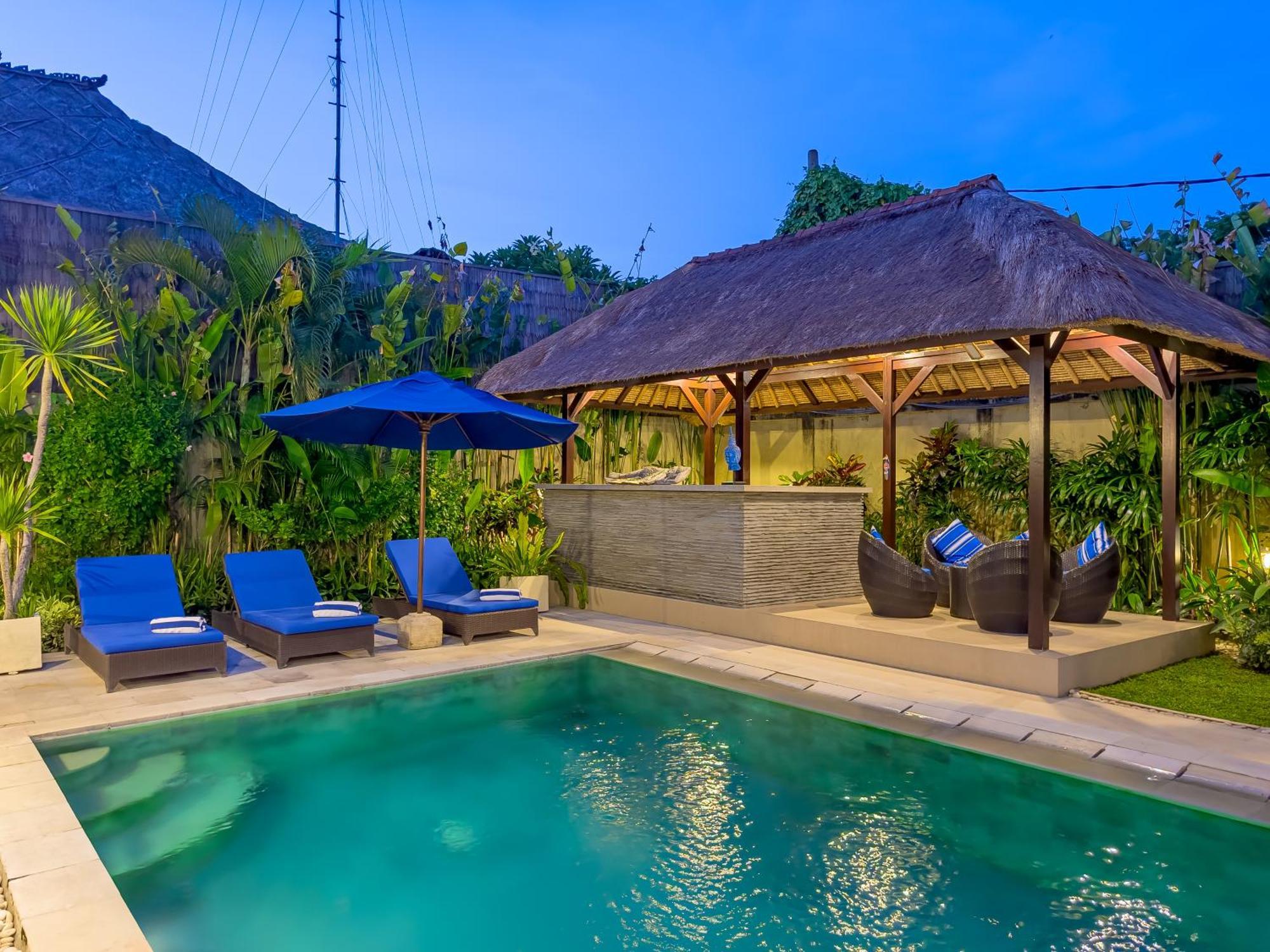 Villa Bugis Drupadi Seminyak Номер фото